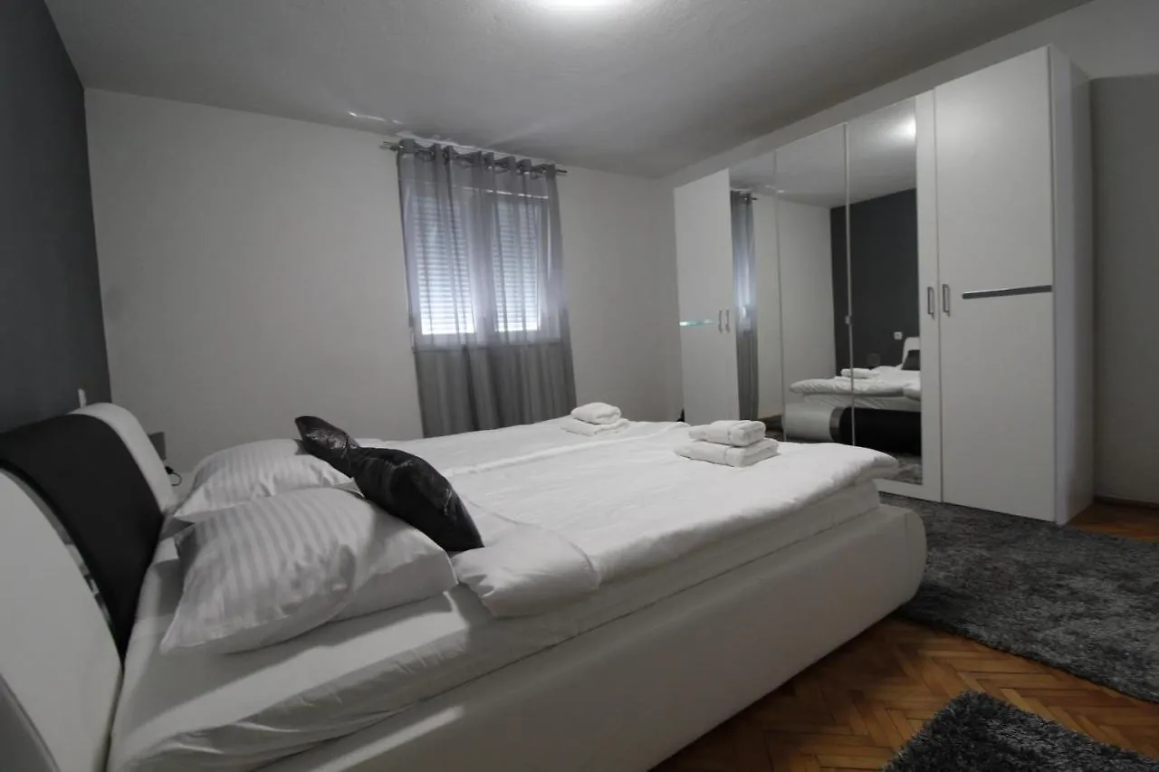 Apartment Matijas, 3 Bedroom Apt With Terrace And Parking Сплит Хорватия